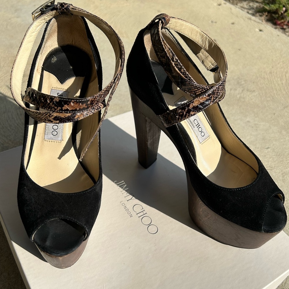 Jimmy Choo Florence112 Black Heels. Good condition. Super cute and stylish!
